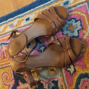 Clark's Artisan Heels - Tan Leather - Size 11